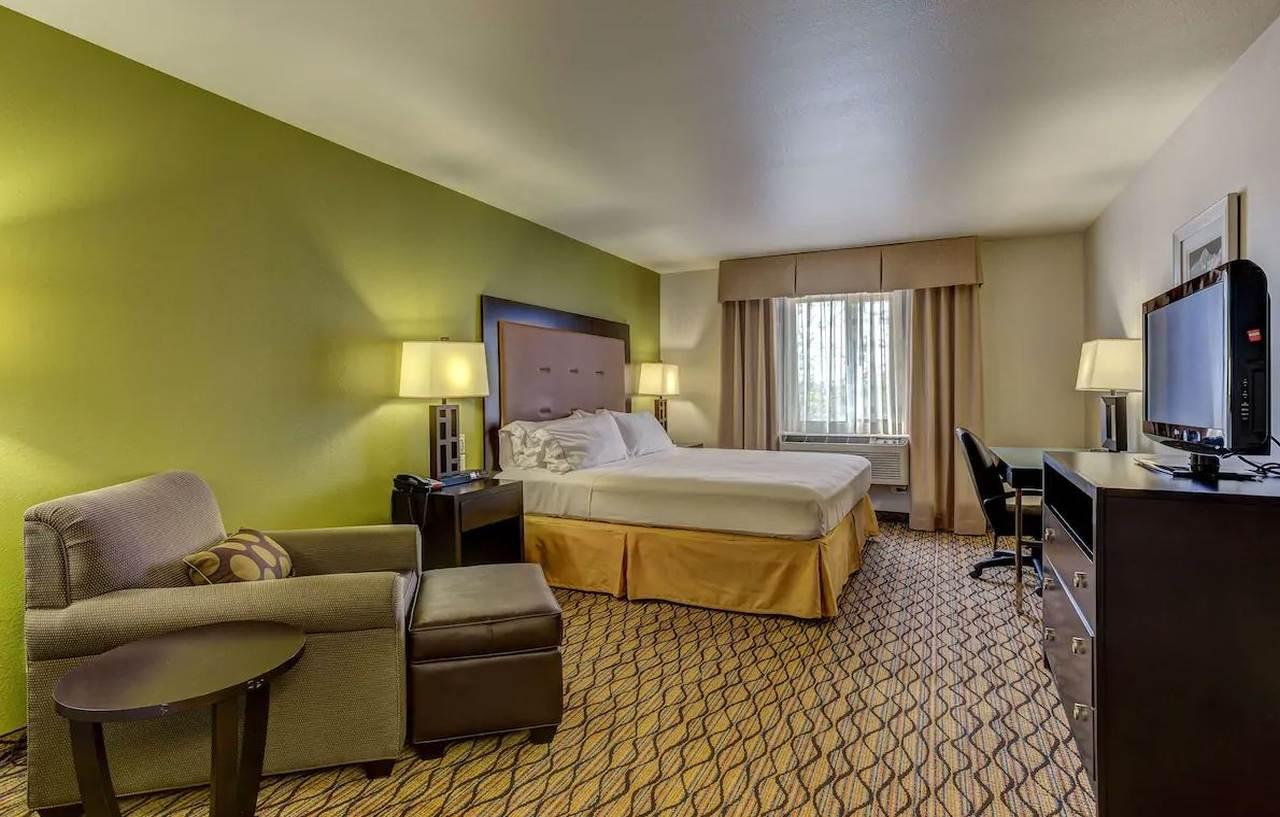 Express & - Black Canyon Area By Ihg Montrose